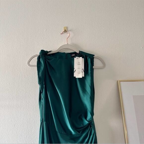 NWT ZARA SATIN-FINISH DRESS WITH DRAPED DETAIL - Picture 4 of 10